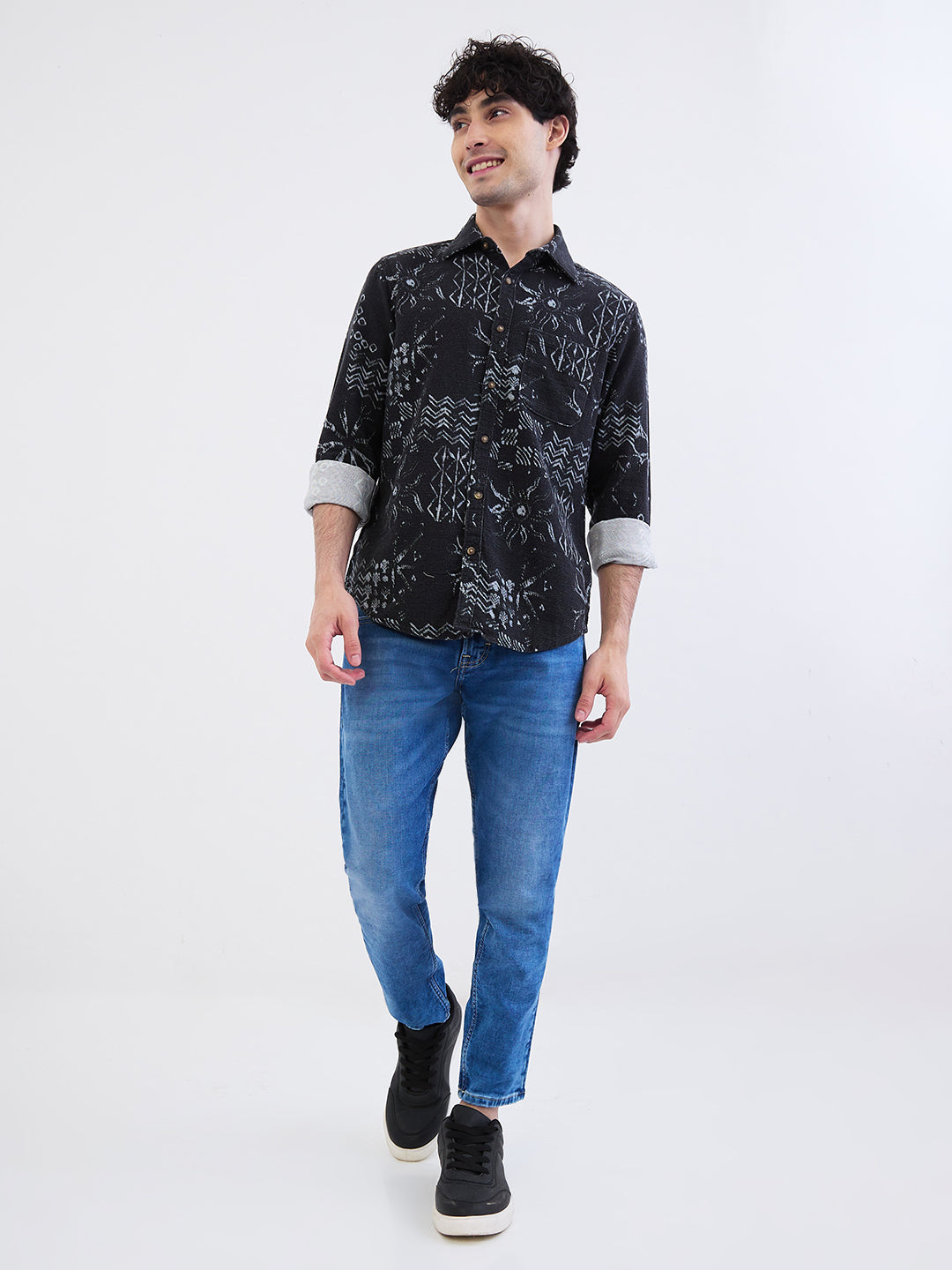 Spykar Black Slim Fit Casual Shirts For Men