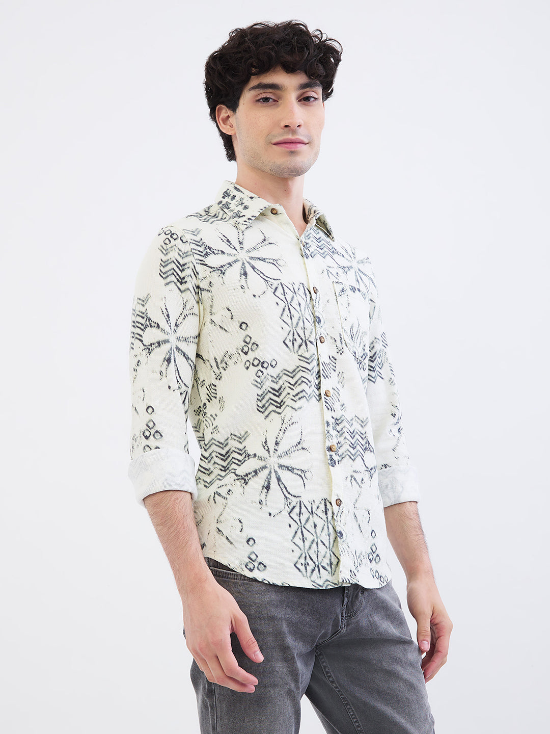 Spykar Ecru Slim Fit Casual Shirts For Men