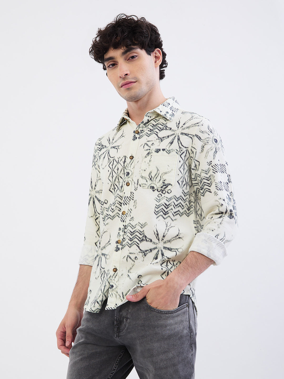 Spykar Ecru Slim Fit Casual Shirts For Men
