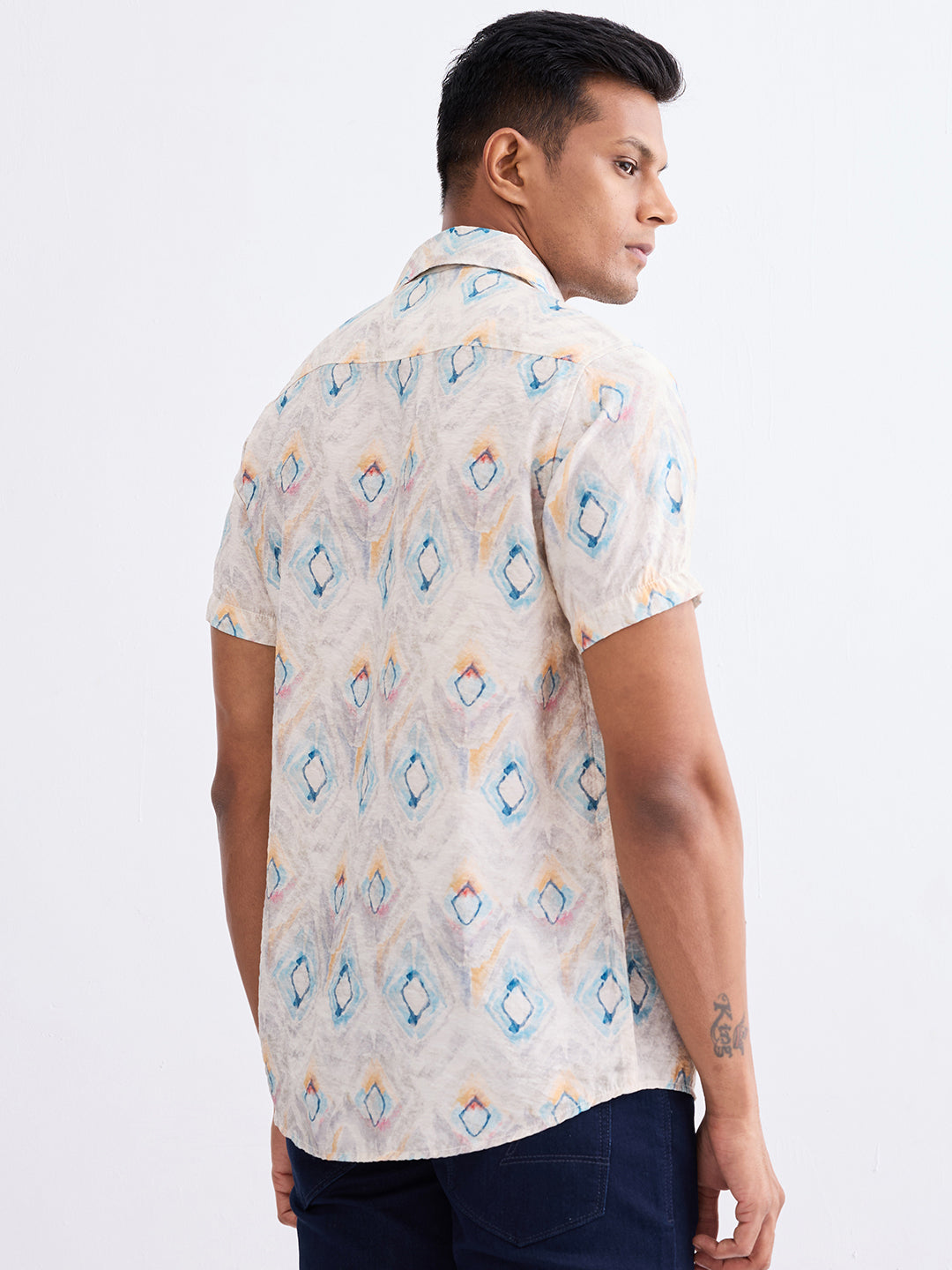 Spykar Ecru Slim Fit Casual Shirts For Men
