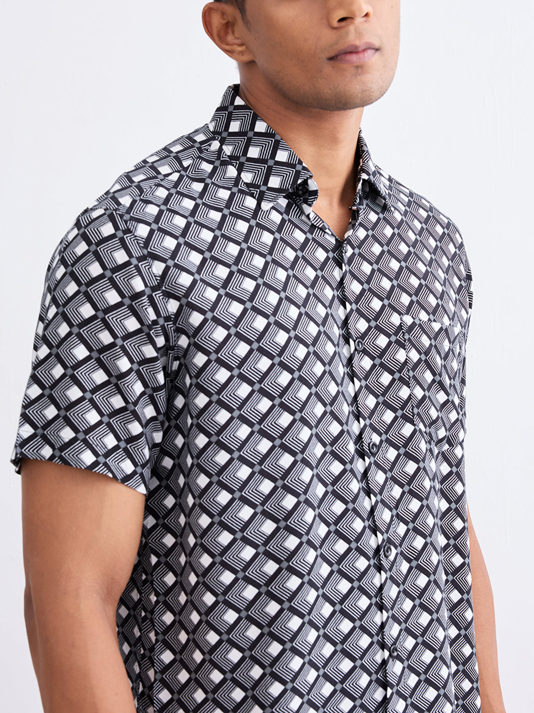 Spykar Black Slim Fit Casual Shirts For Men