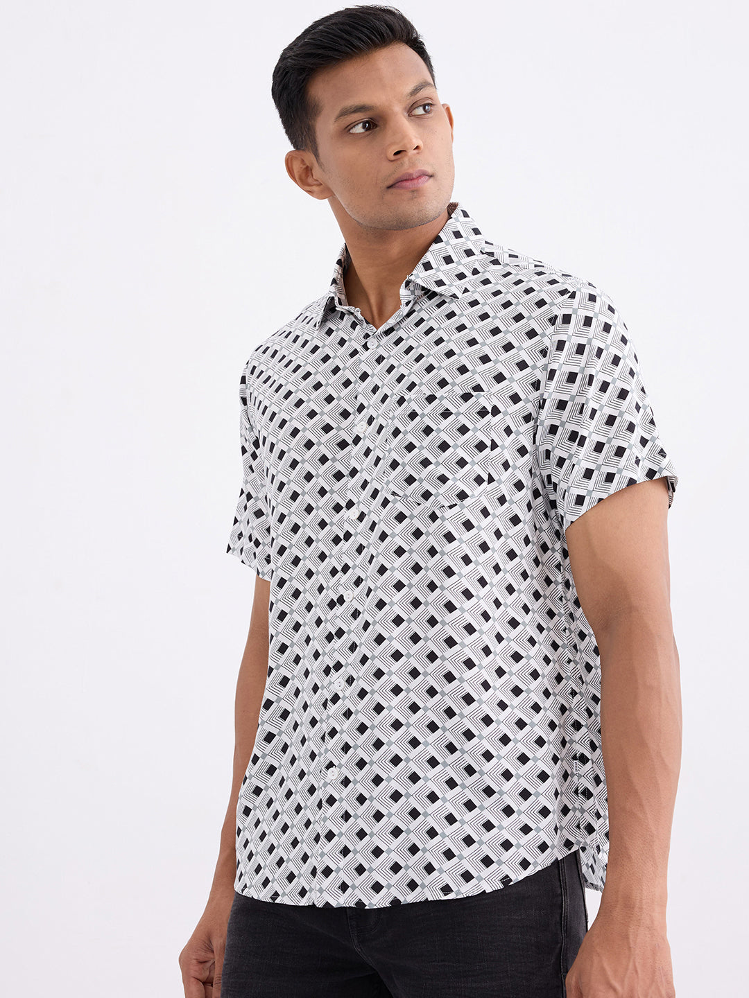 Spykar White Slim Fit Casual Shirts For Men