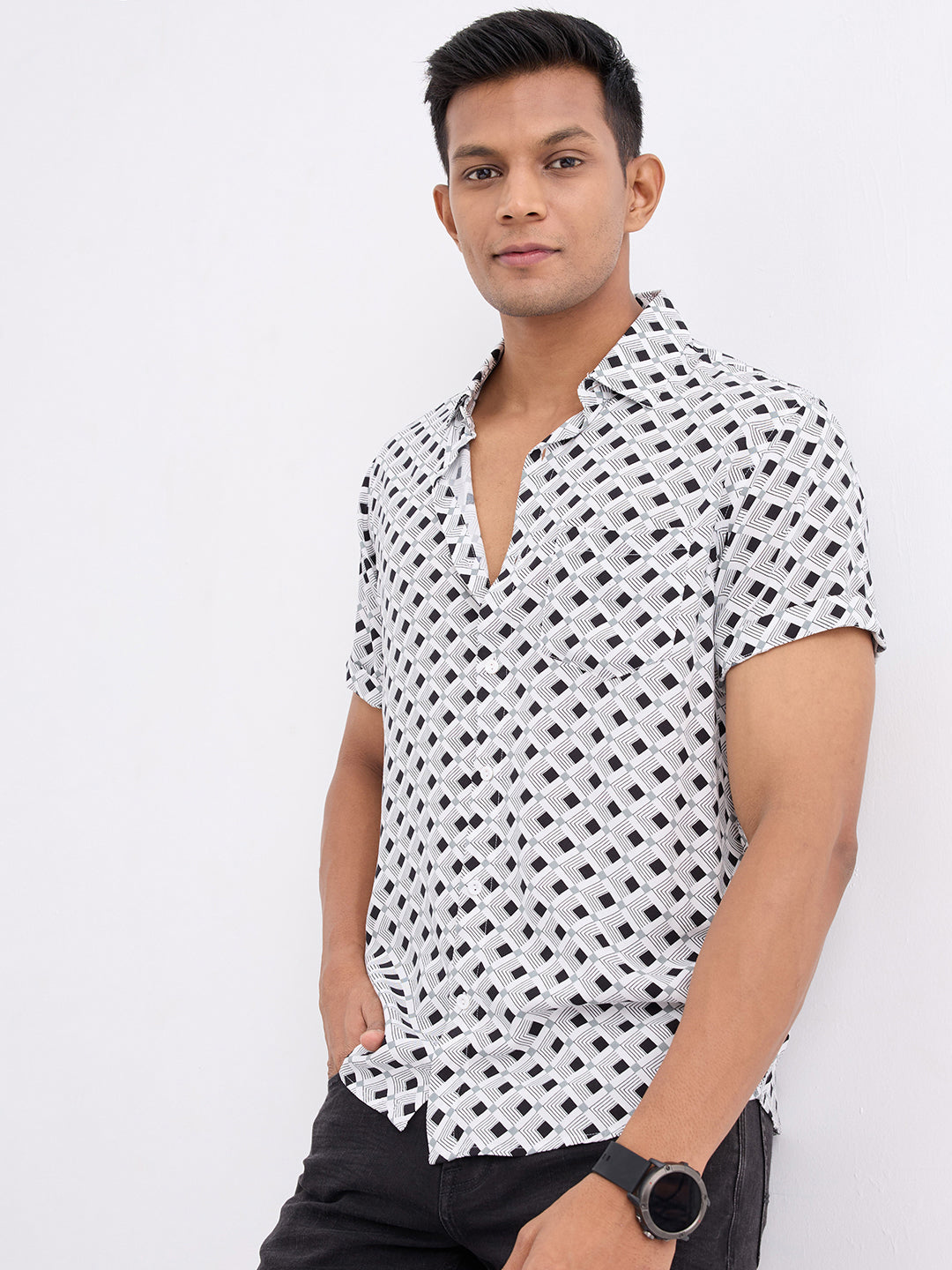 Spykar White Slim Fit Casual Shirts For Men