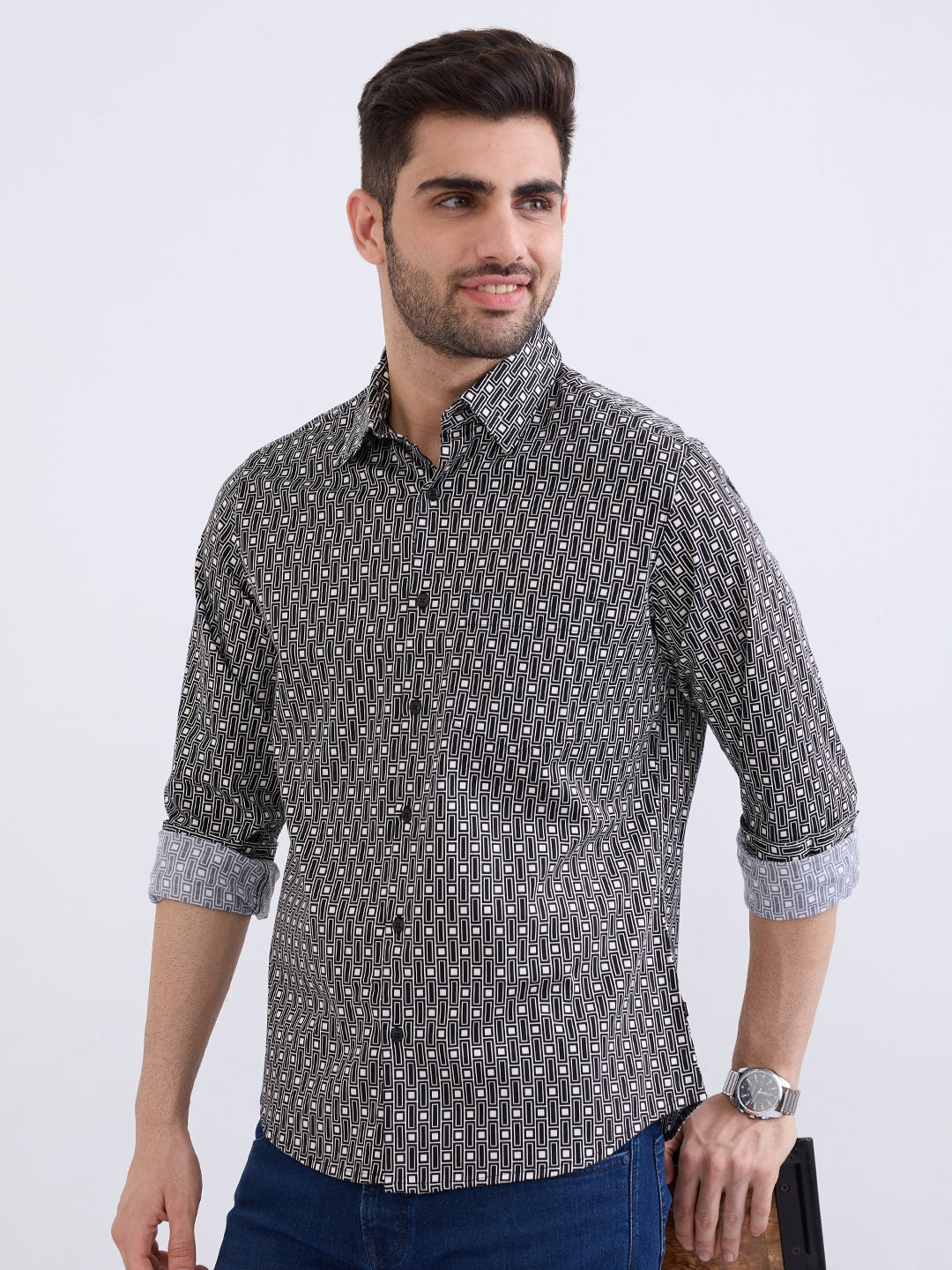 Spykar Black Slim Fit Casual Shirts For Men