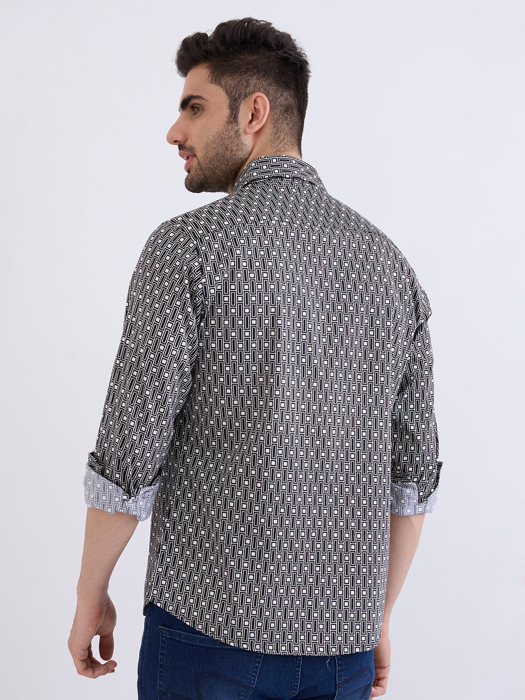 Spykar Black Slim Fit Casual Shirts For Men