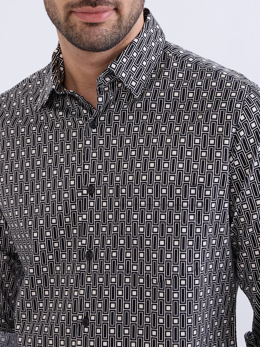 Spykar Black Slim Fit Casual Shirts For Men