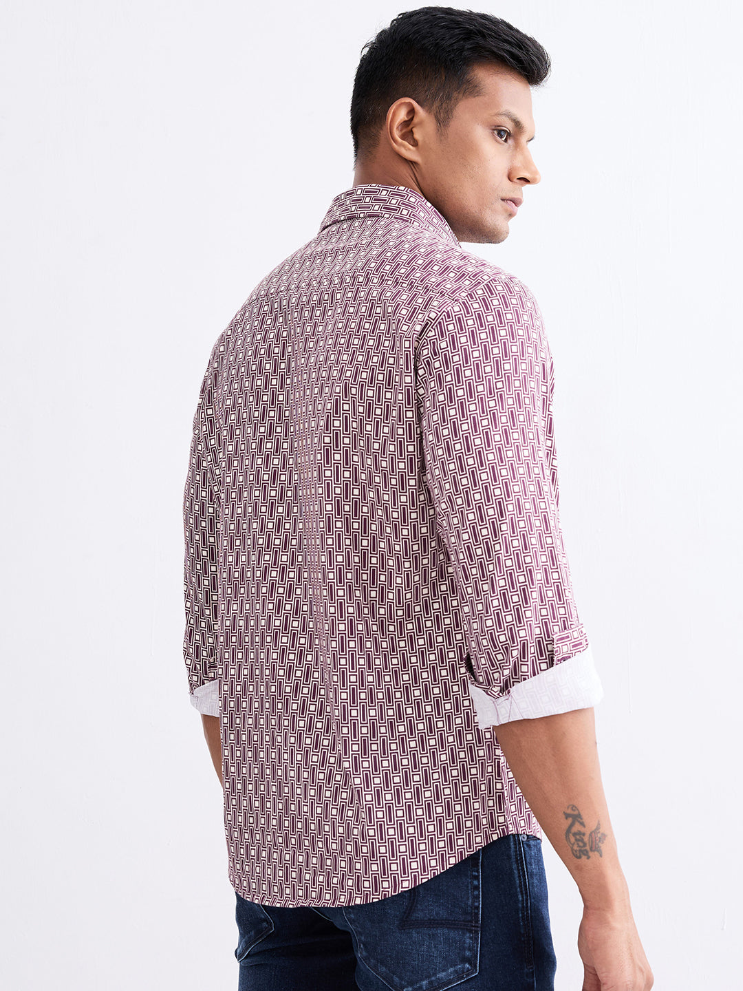 Spykar Plum Red Slim Fit Casual Shirts For Men