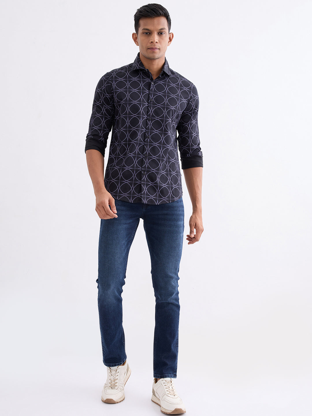 Spykar Black Slim Fit Casual Shirts For Men