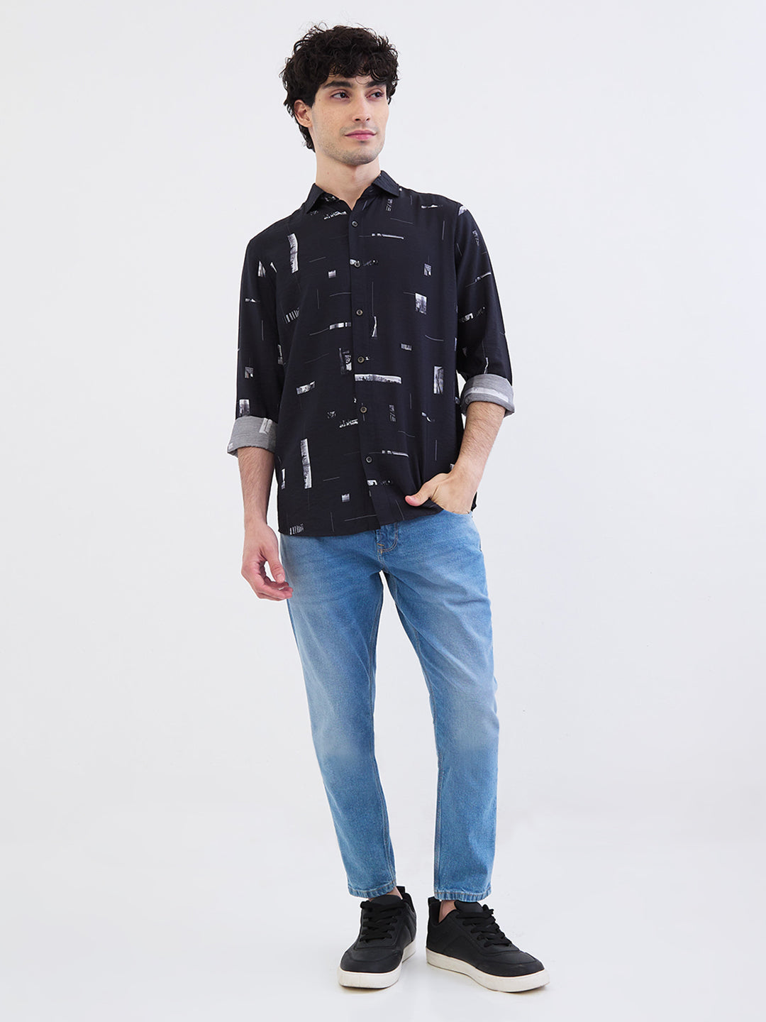 Spykar Black Slim Fit Casual Shirts For Men