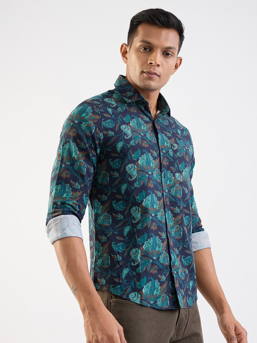 Spykar Navy Blue Slim Fit Casual Shirts For Men