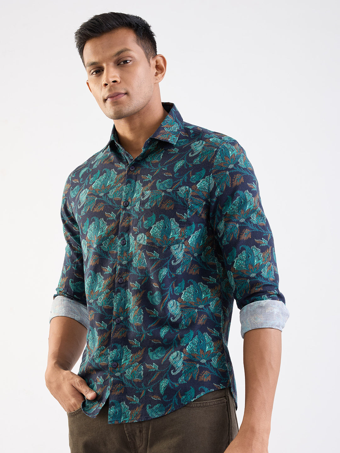 Spykar Navy Blue Slim Fit Casual Shirts For Men