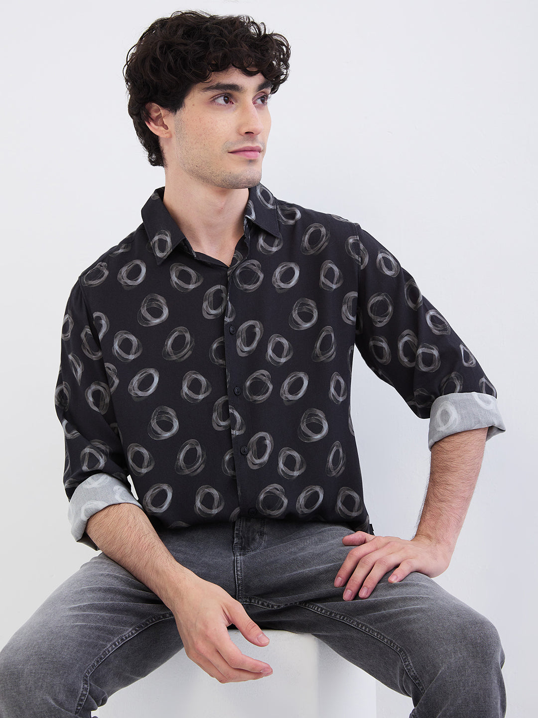 Spykar Black Slim Fit Casual Shirts For Men