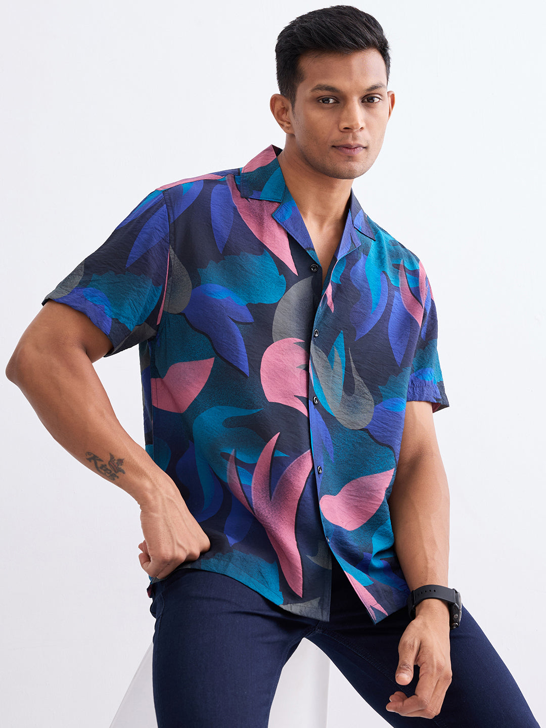 Spykar Charcoal Grey Relaxed Fit Casual Shirts For Men