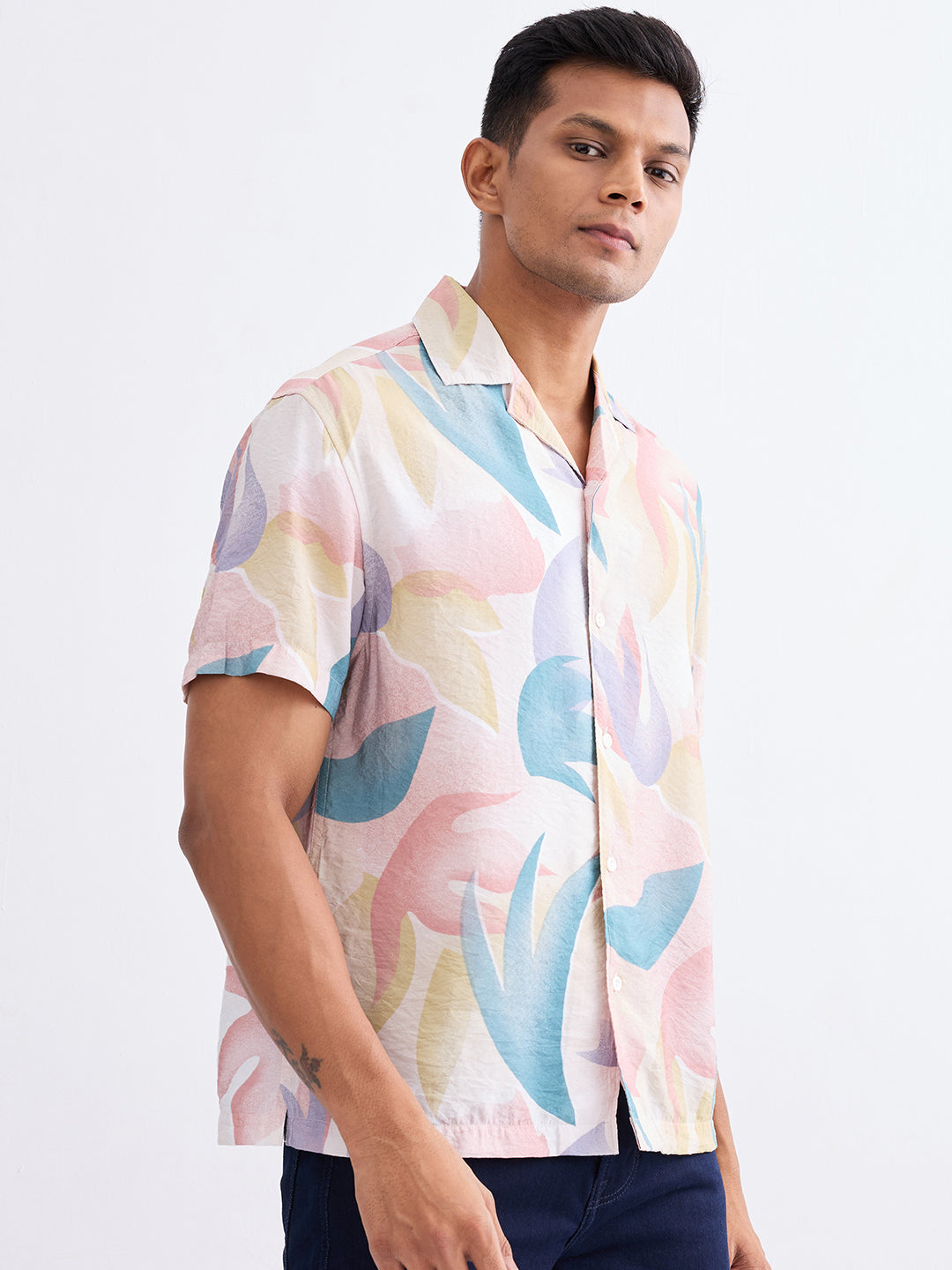 Spykar Ecru Relaxed Fit Casual Shirts For Men