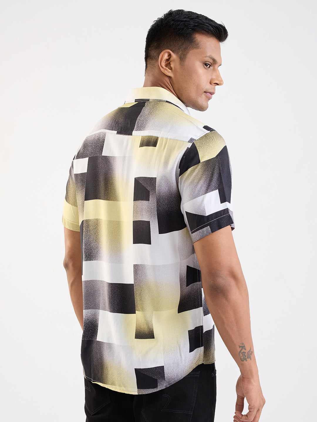 Spykar Amber Yellow Slim Fit Casual Shirts For Men