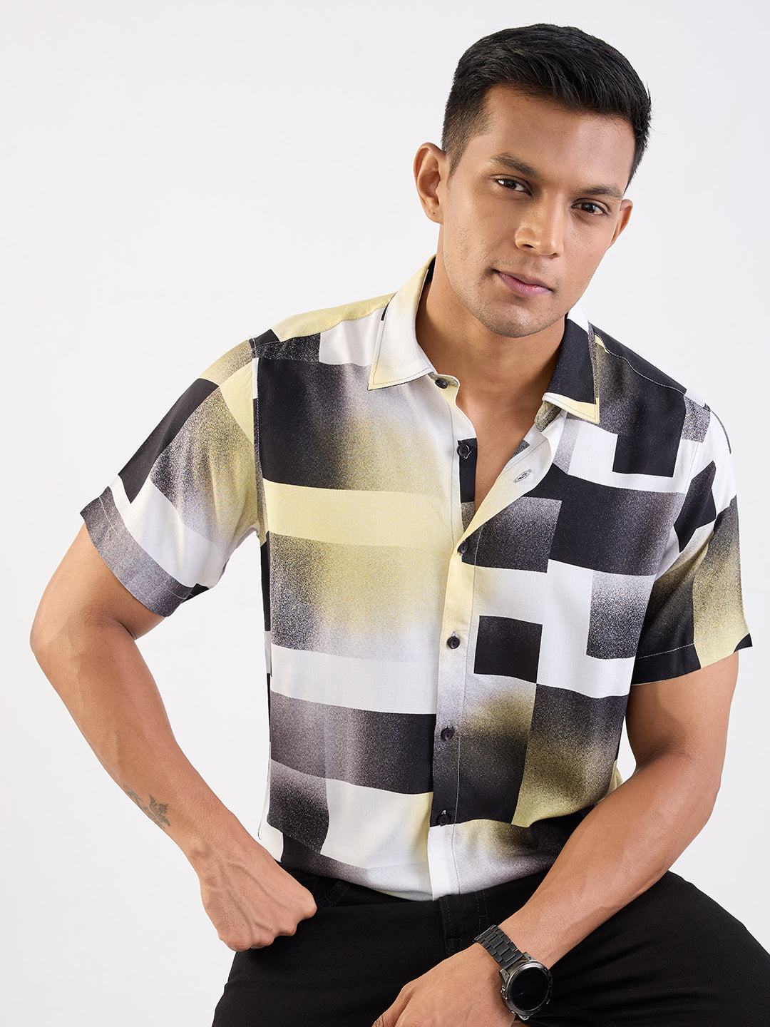 Spykar Amber Yellow Slim Fit Casual Shirts For Men