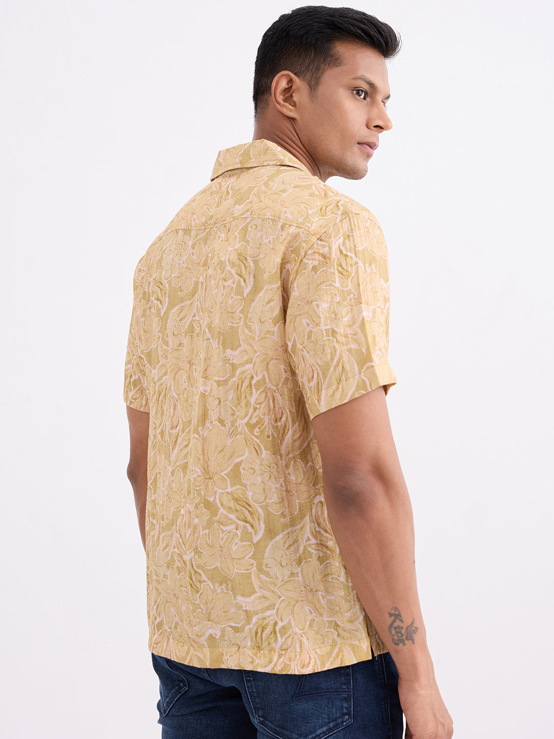 Spykar Sunset Yellow Relaxed Fit Casual Shirts For Men