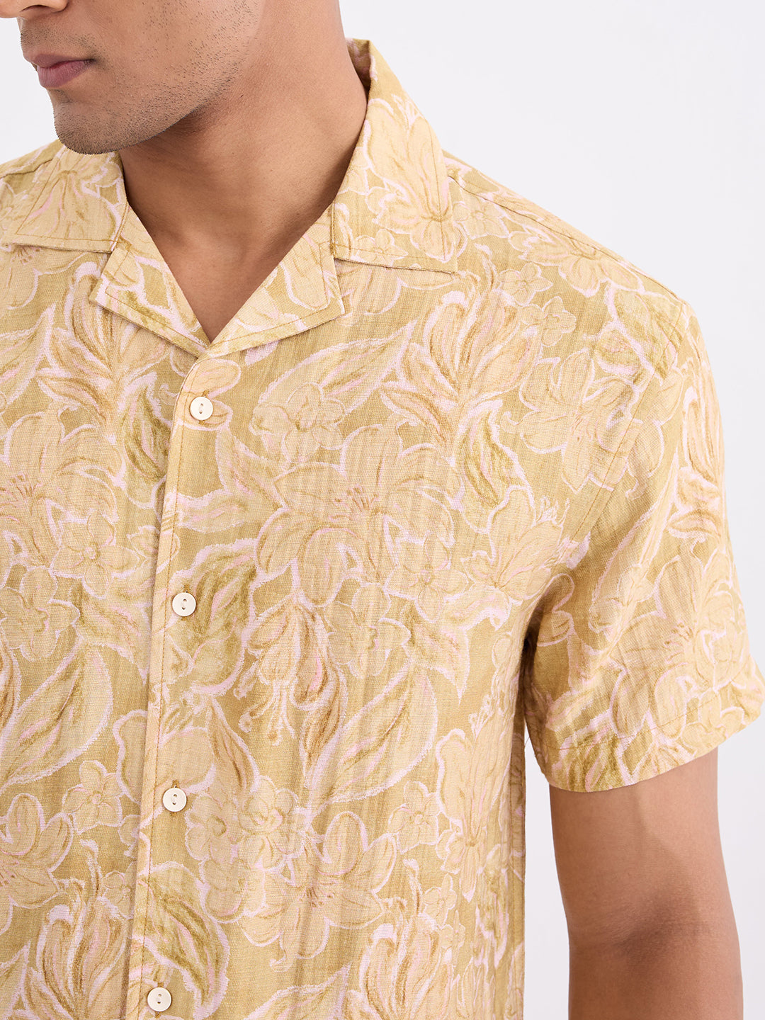 Spykar Sunset Yellow Relaxed Fit Casual Shirts For Men