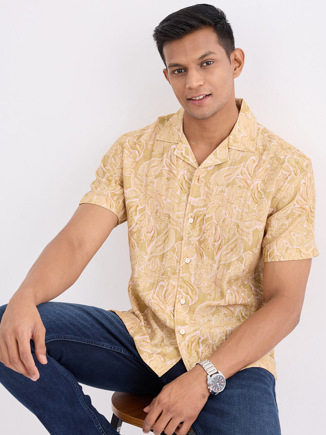Spykar Sunset Yellow Relaxed Fit Casual Shirts For Men