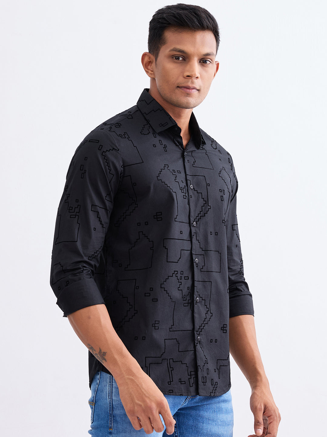 Spykar Black Slim Fit Casual Shirts For Men
