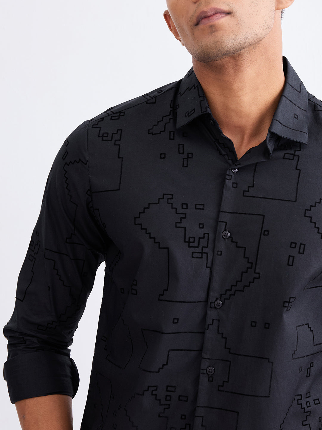 Spykar Black Slim Fit Casual Shirts For Men