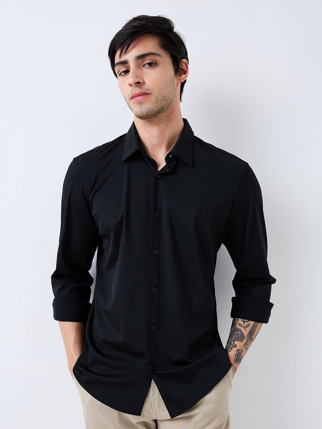 Spykar Black Slim Fit Solid Full Sleeve Shirt For Men