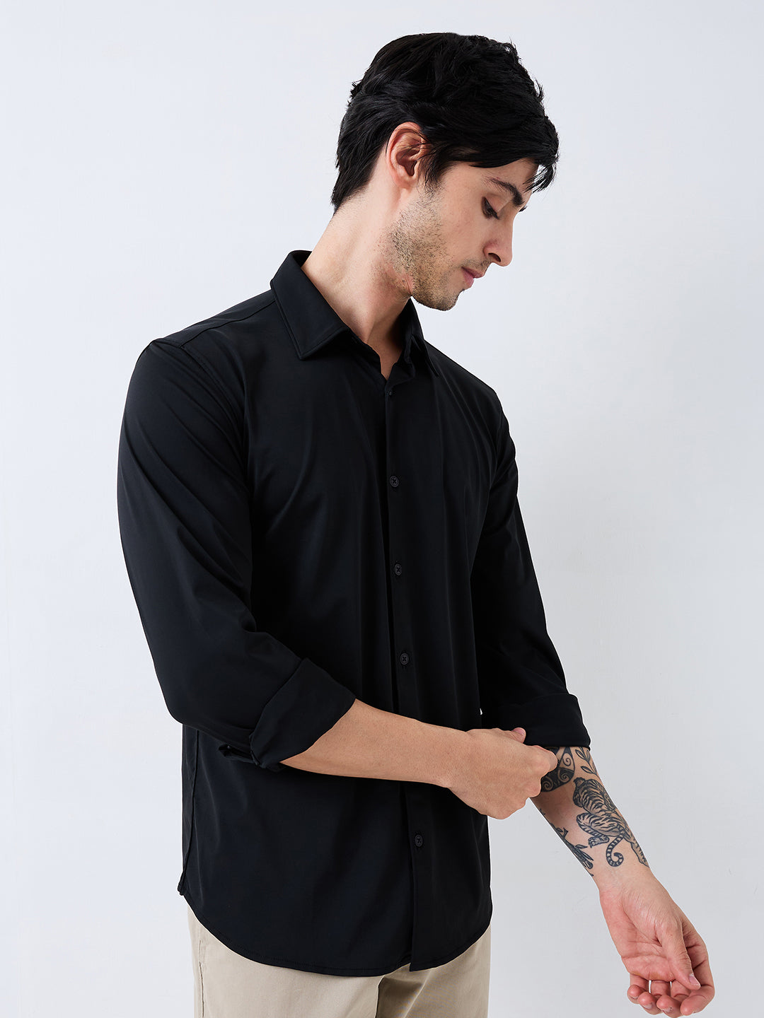 Spykar Black Slim Fit Solid Full Sleeve Shirt For Men