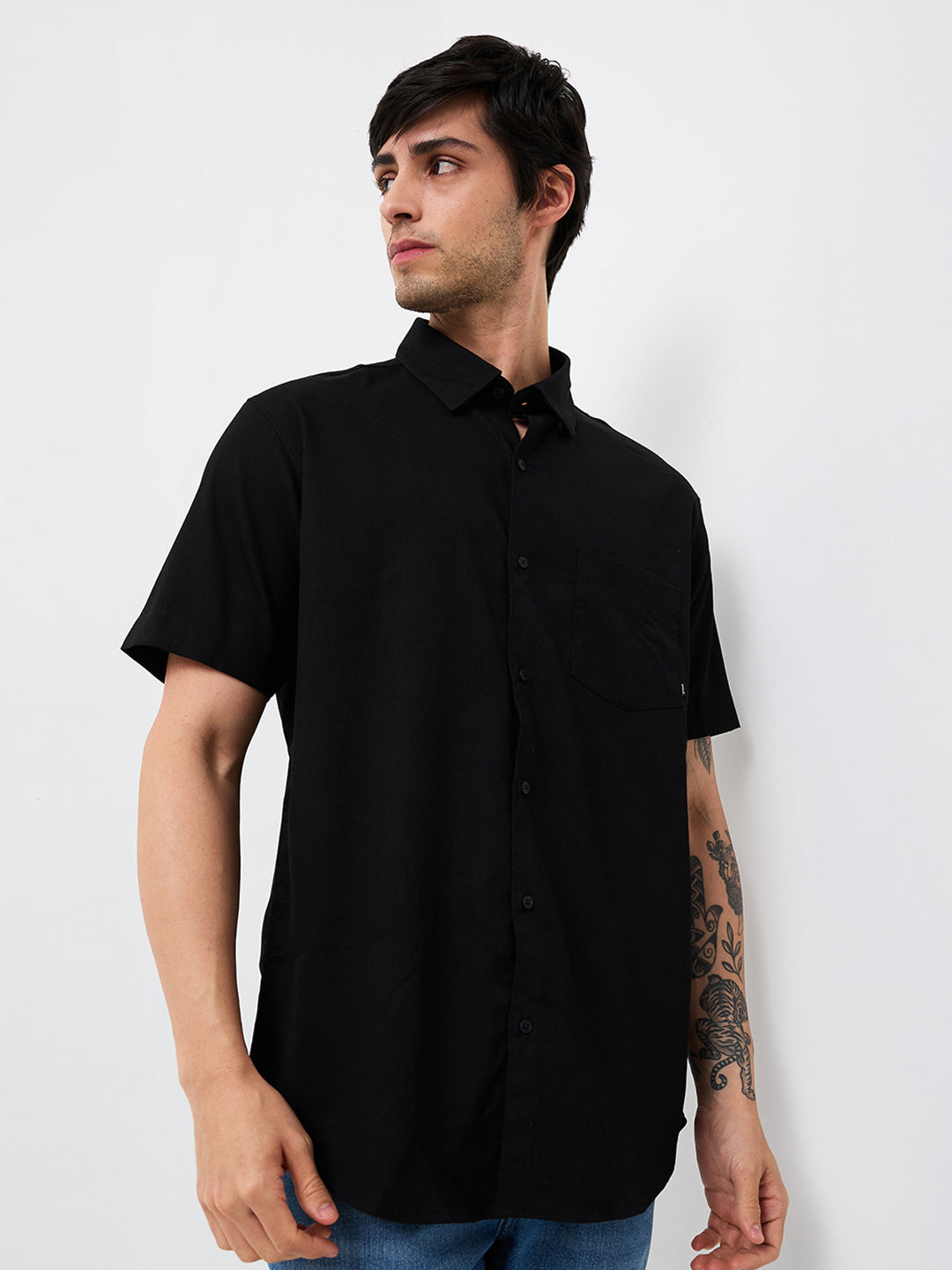 Spykar Black Slim Fit Solid Half Sleeve Shirt For Men