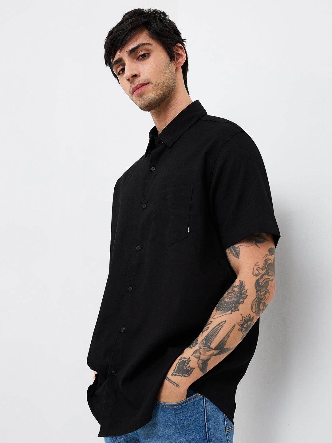 Spykar Black Slim Fit Solid Half Sleeve Shirt For Men