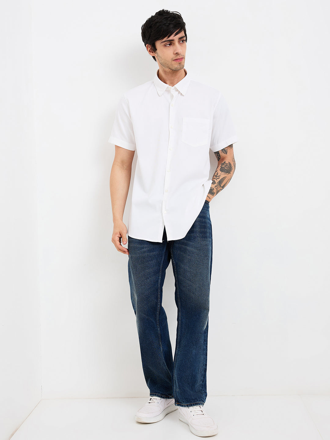 Spykar White Slim Fit Solid Half Sleeve Shirt For Men