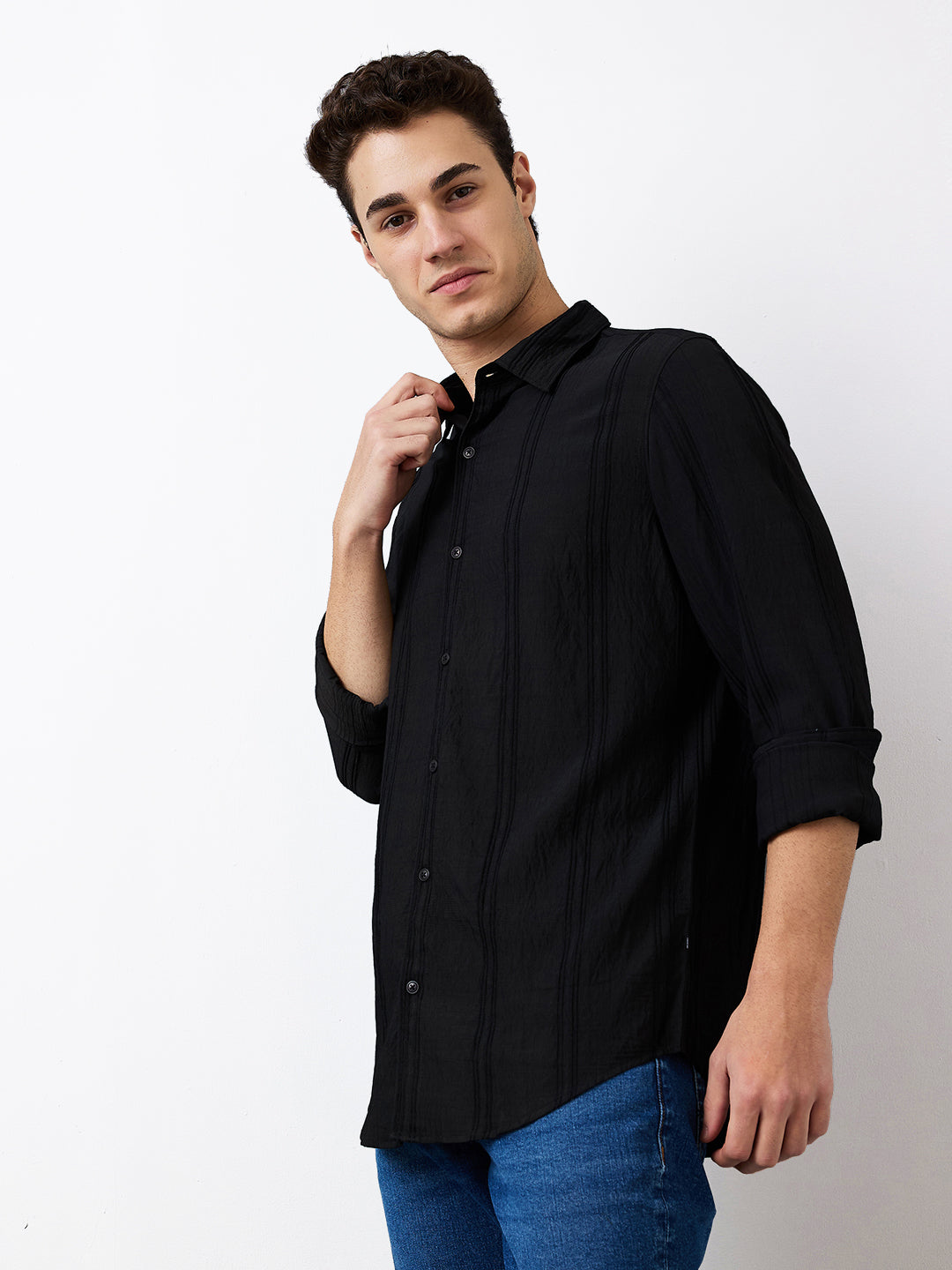 Spykar Black Slim Fit Solid Full Sleeve Shirt For Men