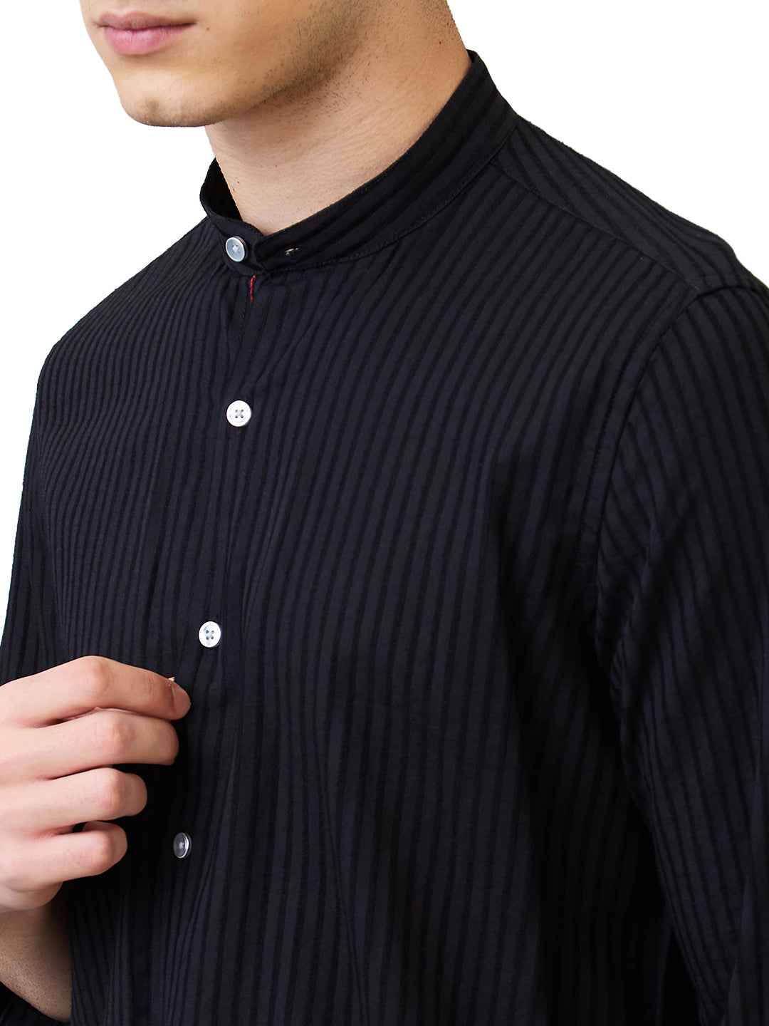 Spykar Black Slim Fit Solid Full Sleeve Shirt For Men