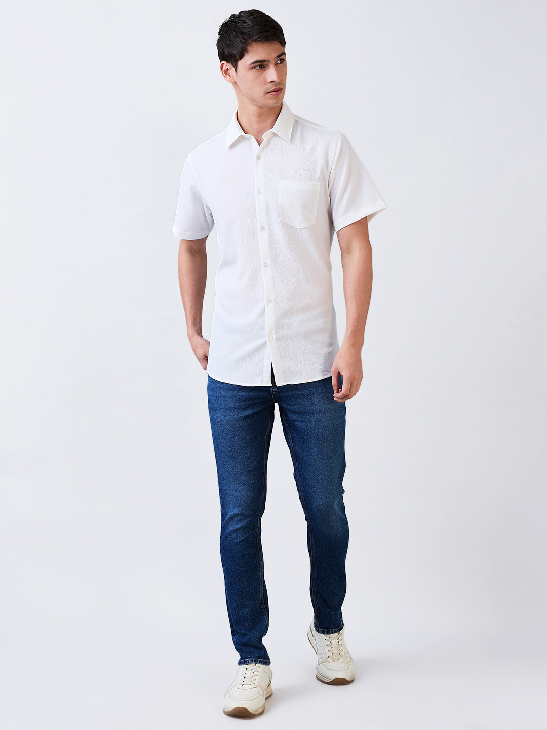 Spykar White Slim Fit Solid Half Sleeve Shirt For Men