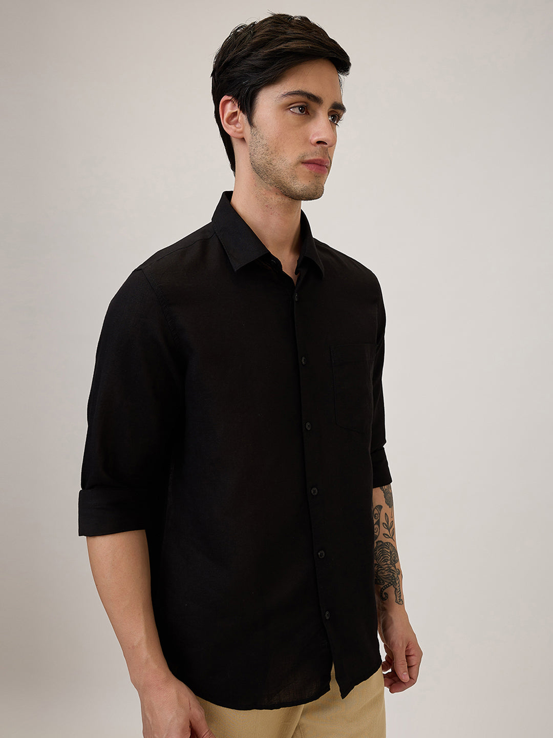Spykar Slim Fit Black Solid Casual Shirt For Men