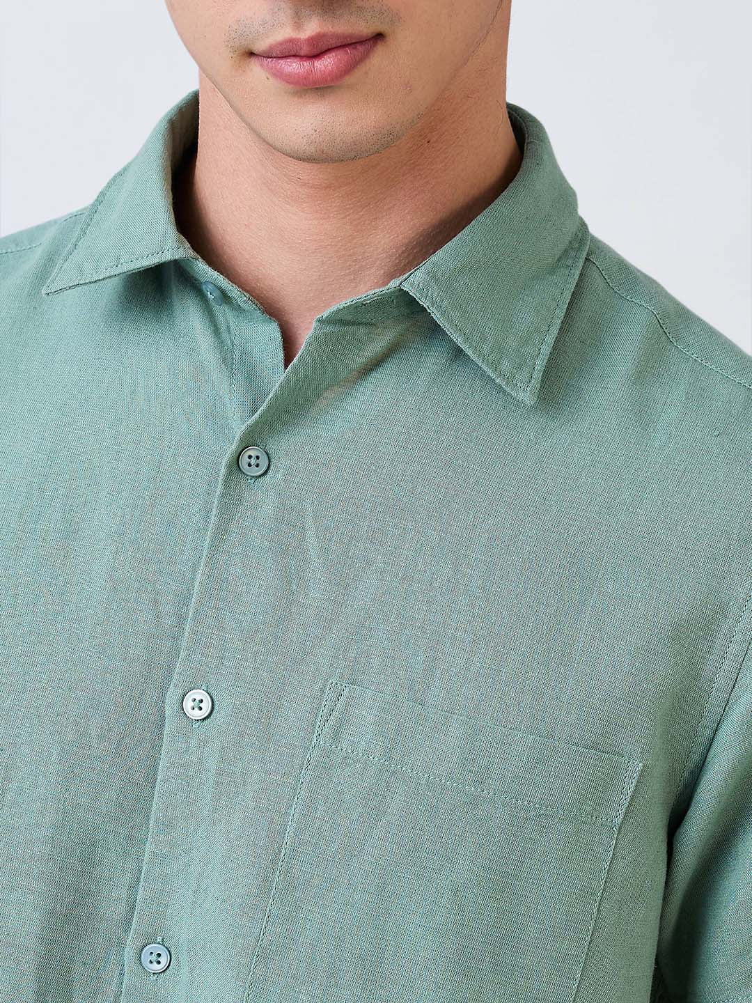 Men Green Slim Fit Solid Half Sleeve Shirt