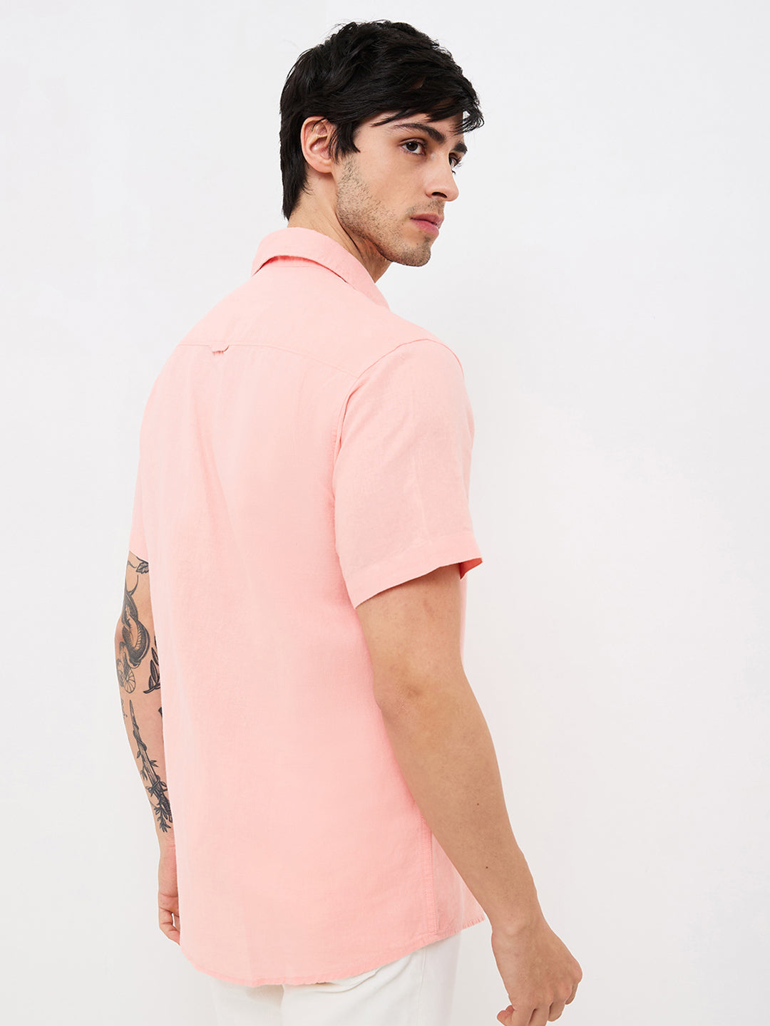 Spykar Pink Slim Fit Solid Half Sleeve Shirt For Men