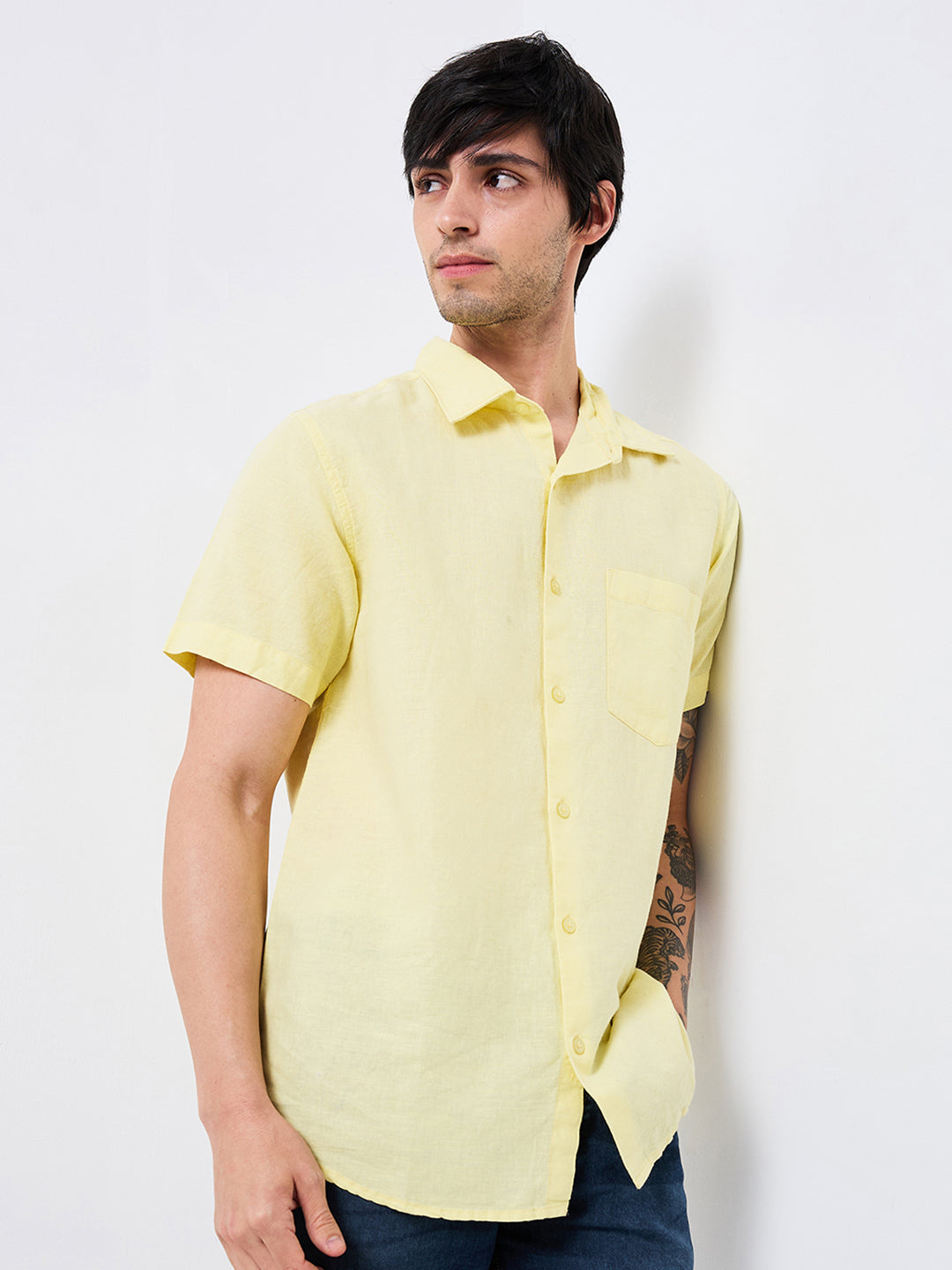 Spykar Yellow Slim Fit Solid Half Sleeve Shirt For Men