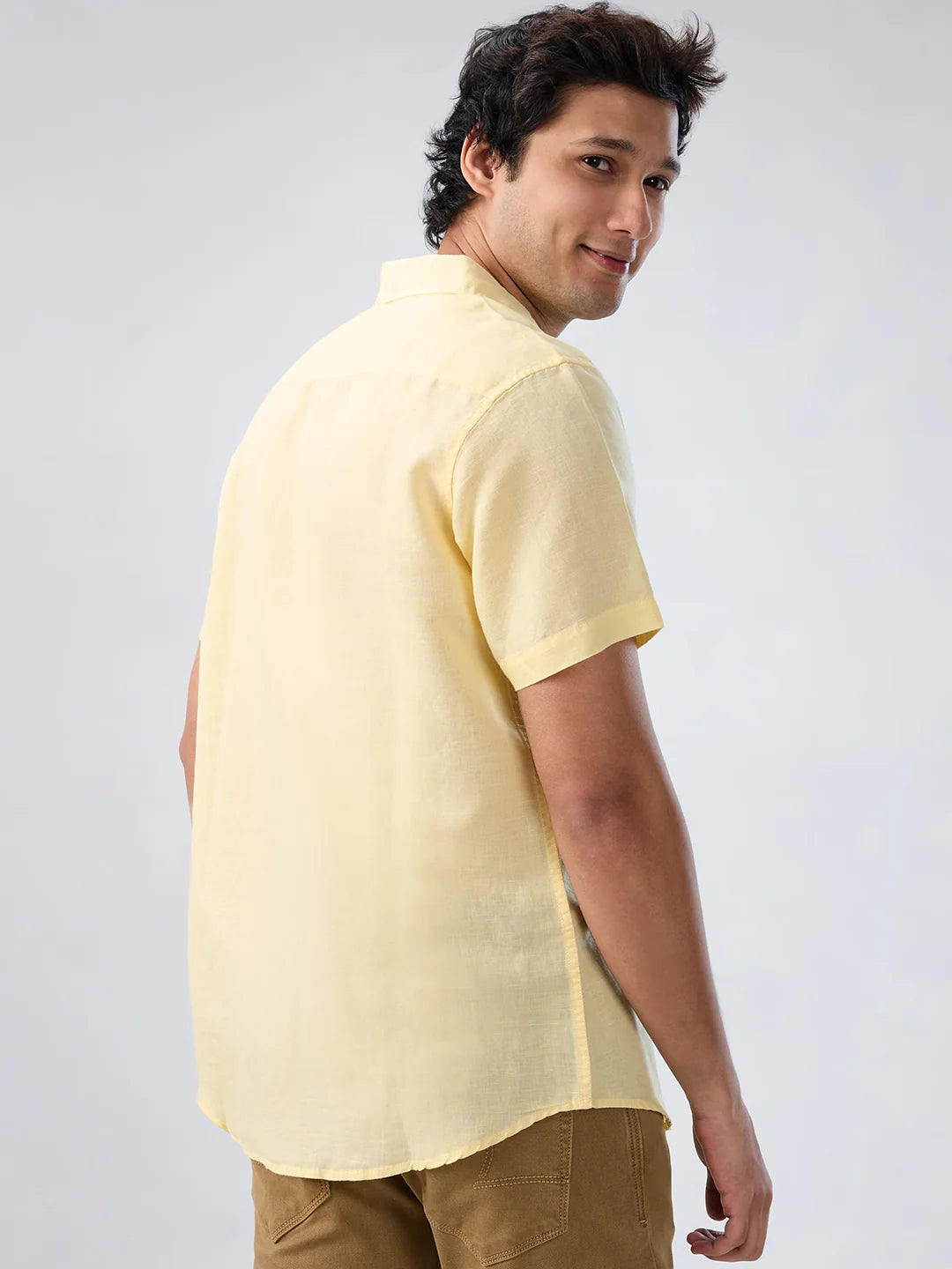 Men Shirt Solid Yellow Regular Fit