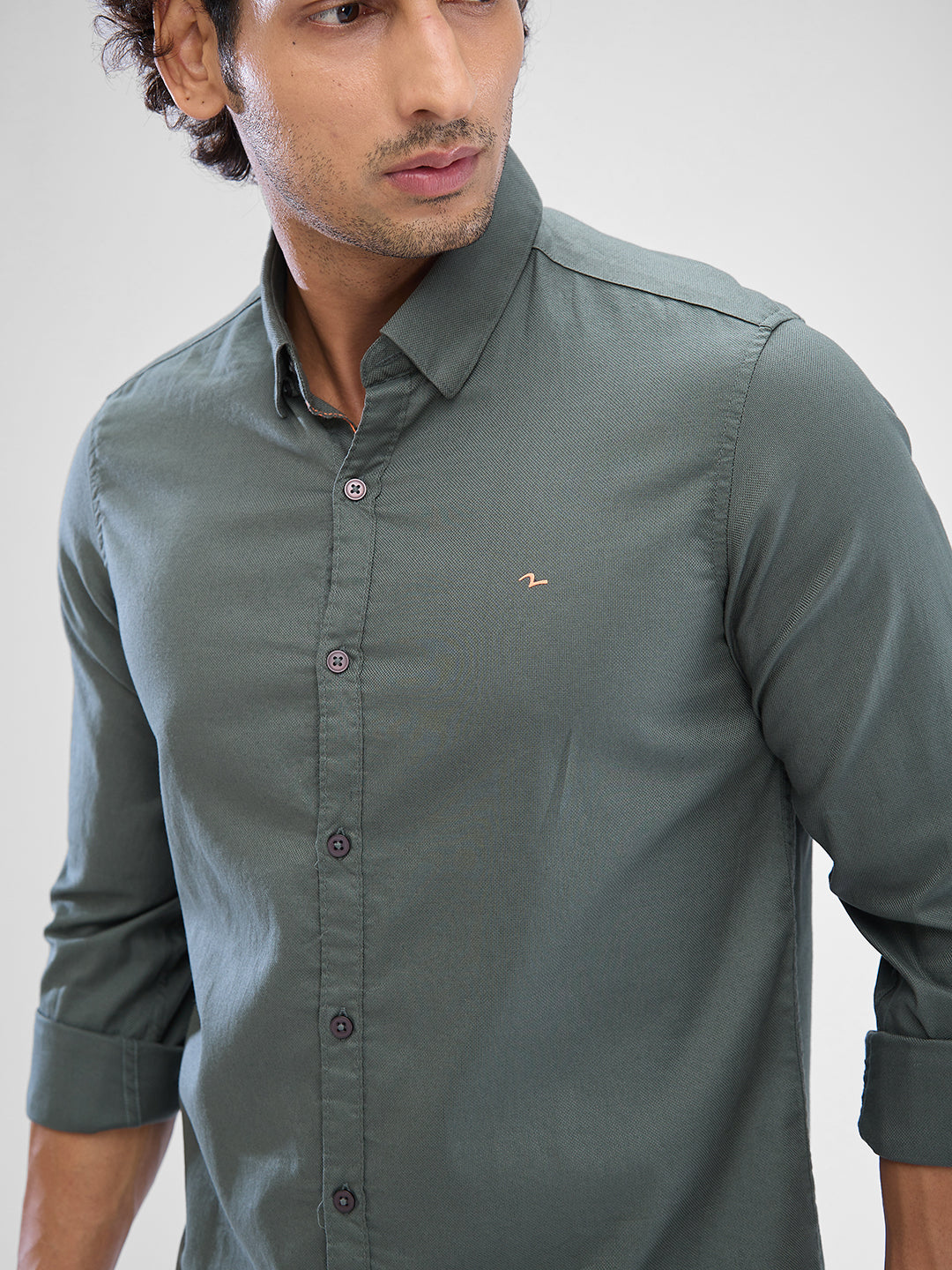 Spykar Cilantro Green Cotton Full Sleeve Raised Collar Shirt For Men