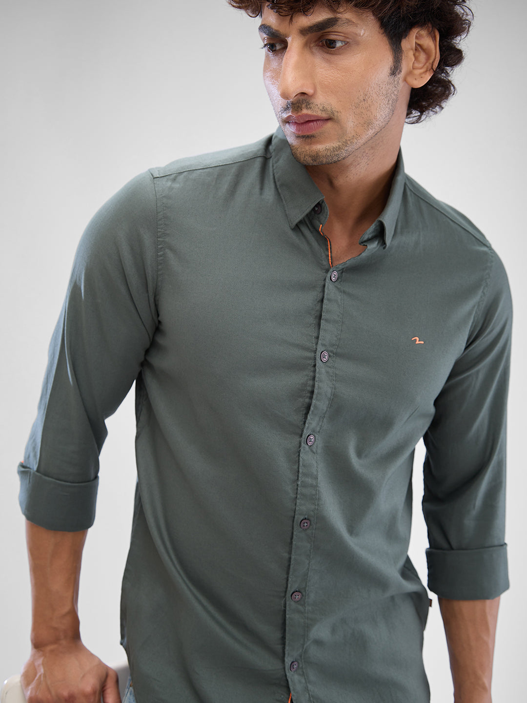 Spykar Cilantro Green Cotton Full Sleeve Raised Collar Shirt For Men