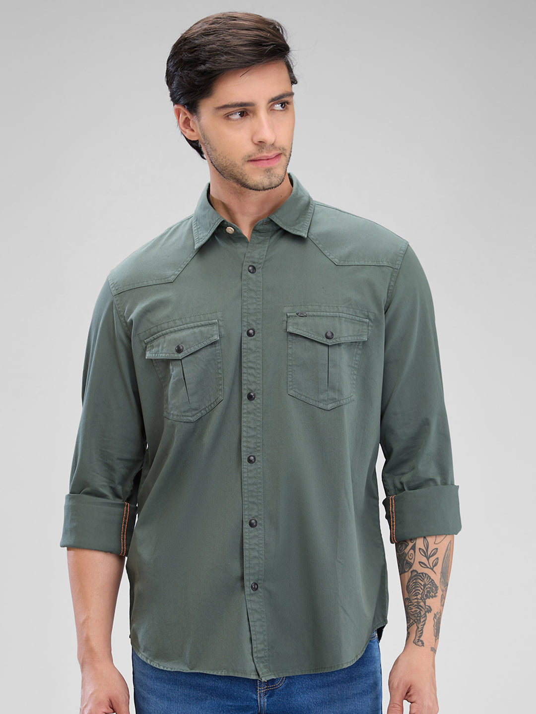 Spykar Cilantro Green Cotton Full Sleeve Raised Collar Shirt For Men