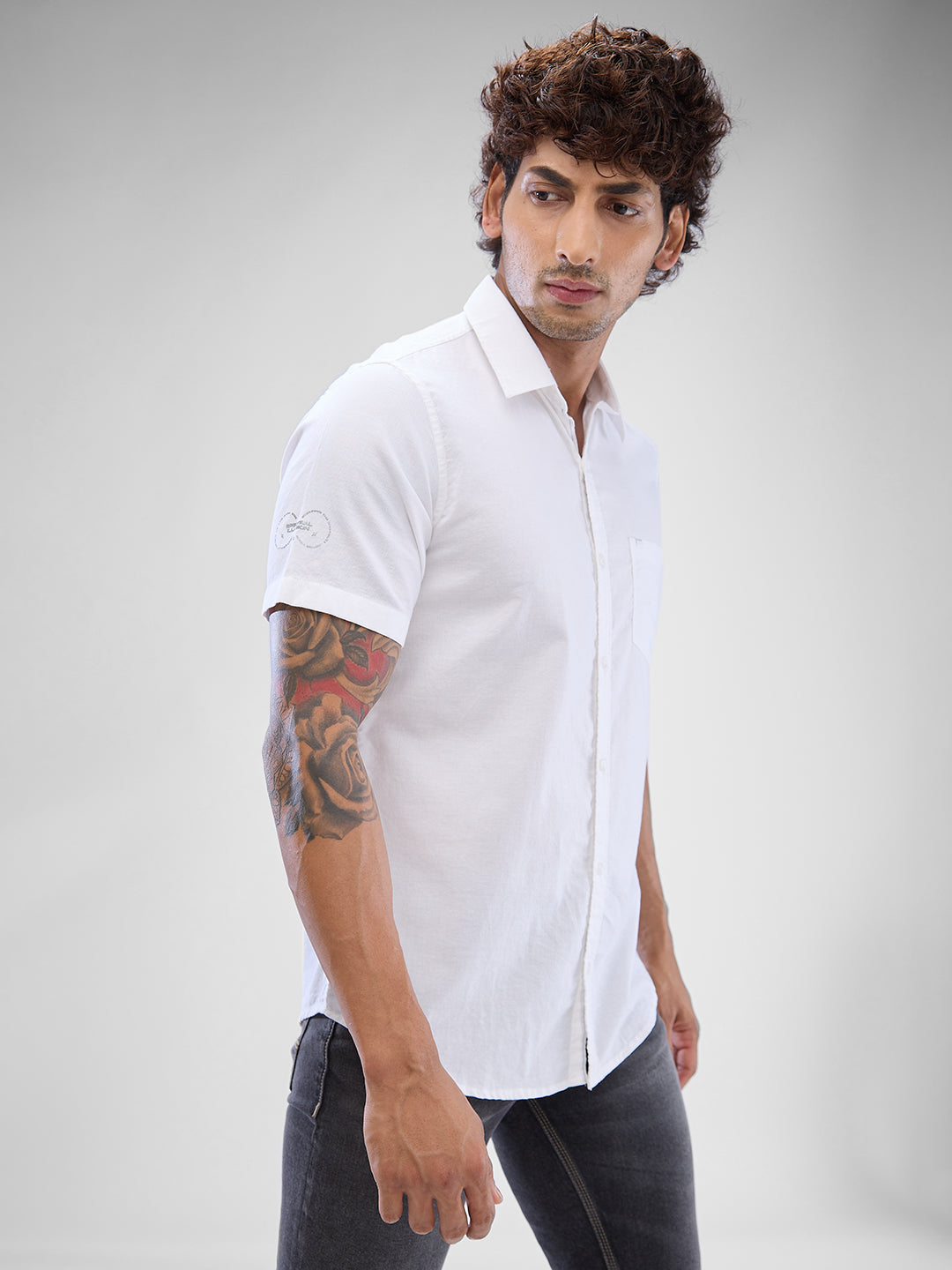 Spykar White Cotton Half Sleeve Raised Collar Shirt For Men