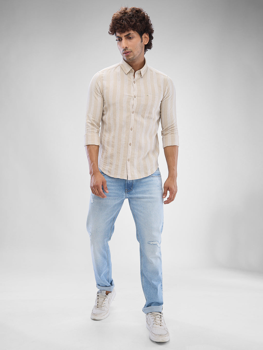 Spykar Beige Cotton Linen Full Sleeve Raised Collar Shirt For Men