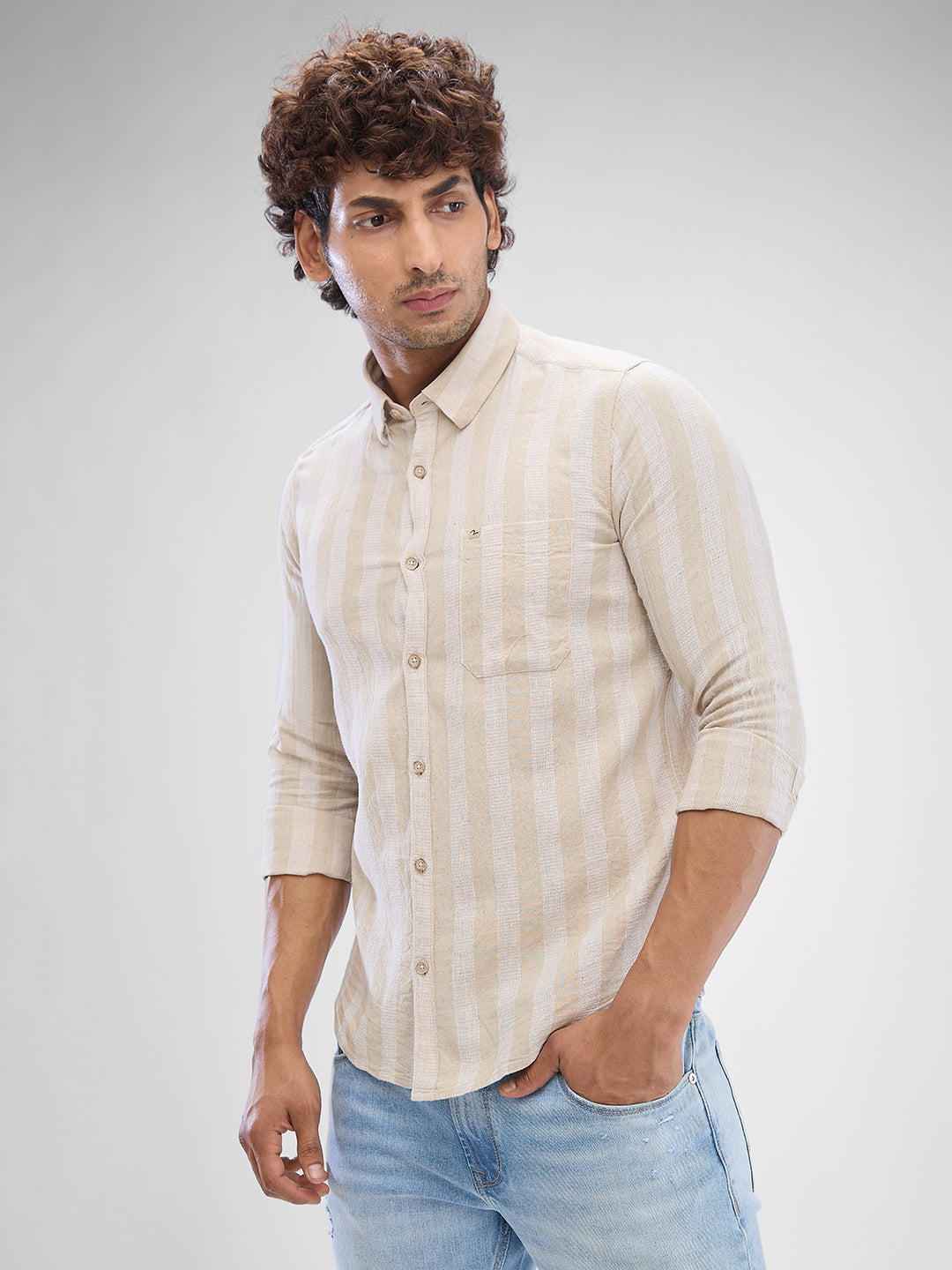 Spykar Beige Cotton Linen Full Sleeve Raised Collar Shirt For Men