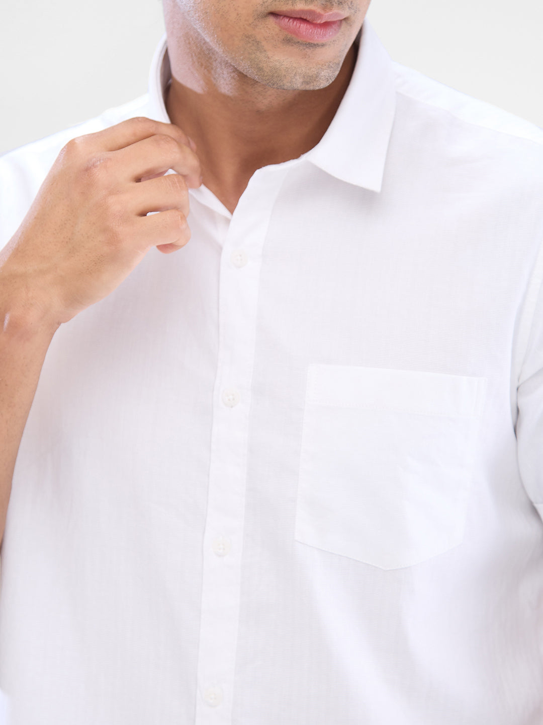 Spykar White Cotton Half Sleeve Raised Collar Shirt For Men