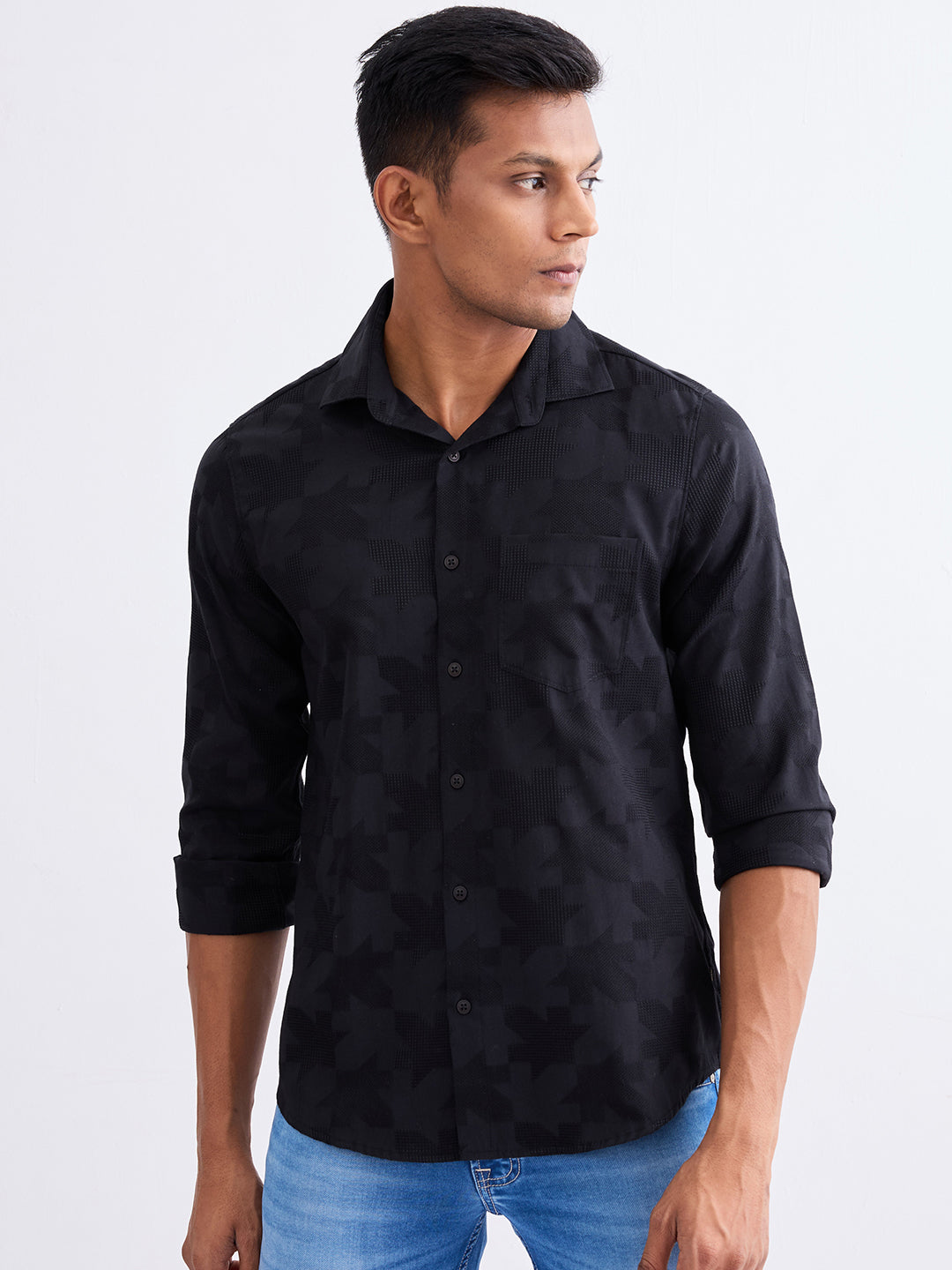 Spykar Jet Black Slim Fit Casual Shirts For Men