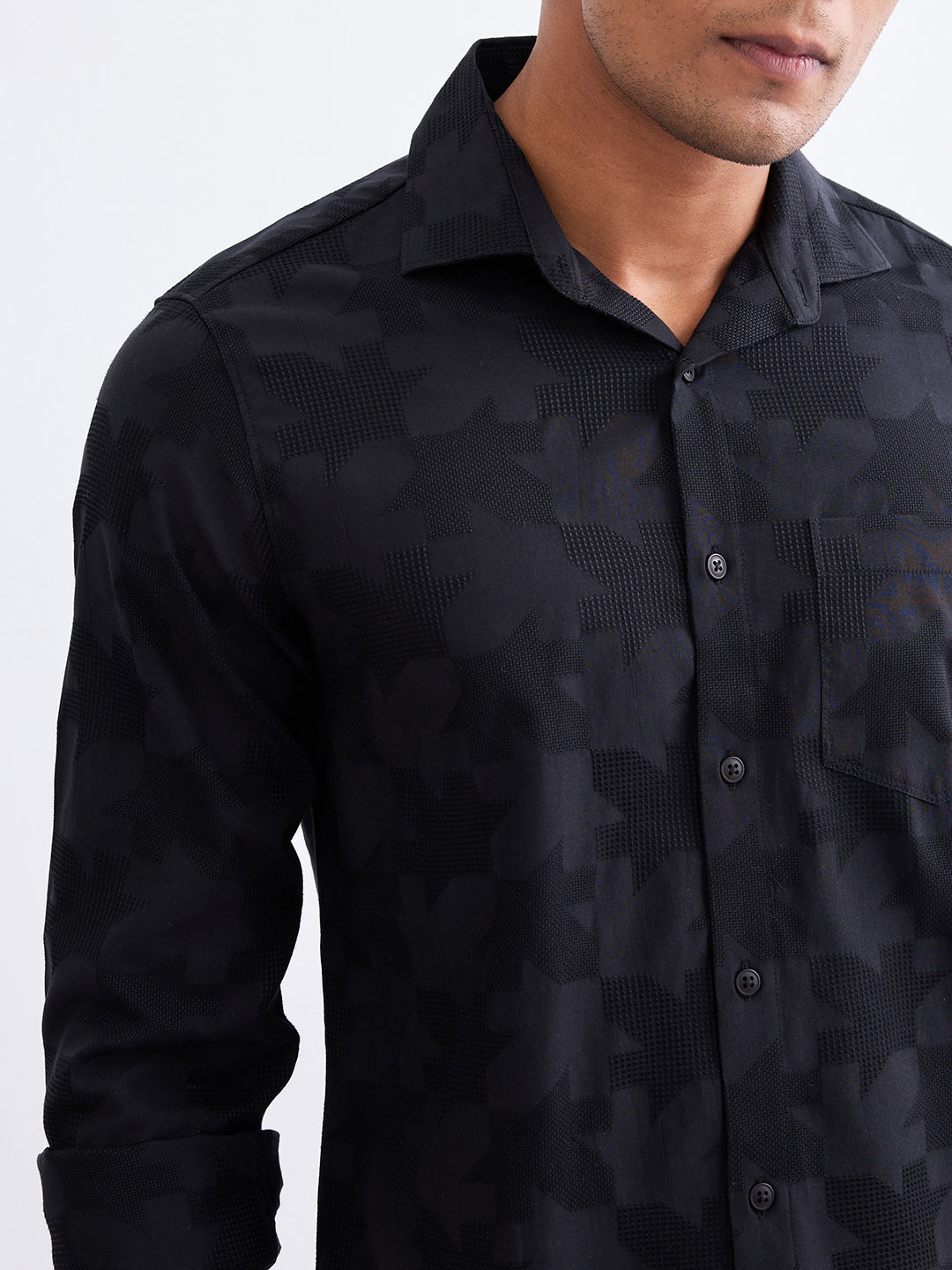 Spykar Jet Black Slim Fit Casual Shirts For Men