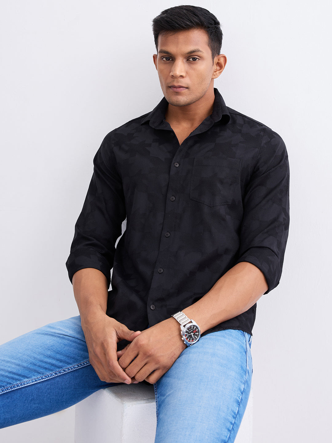 Spykar Jet Black Slim Fit Casual Shirts For Men