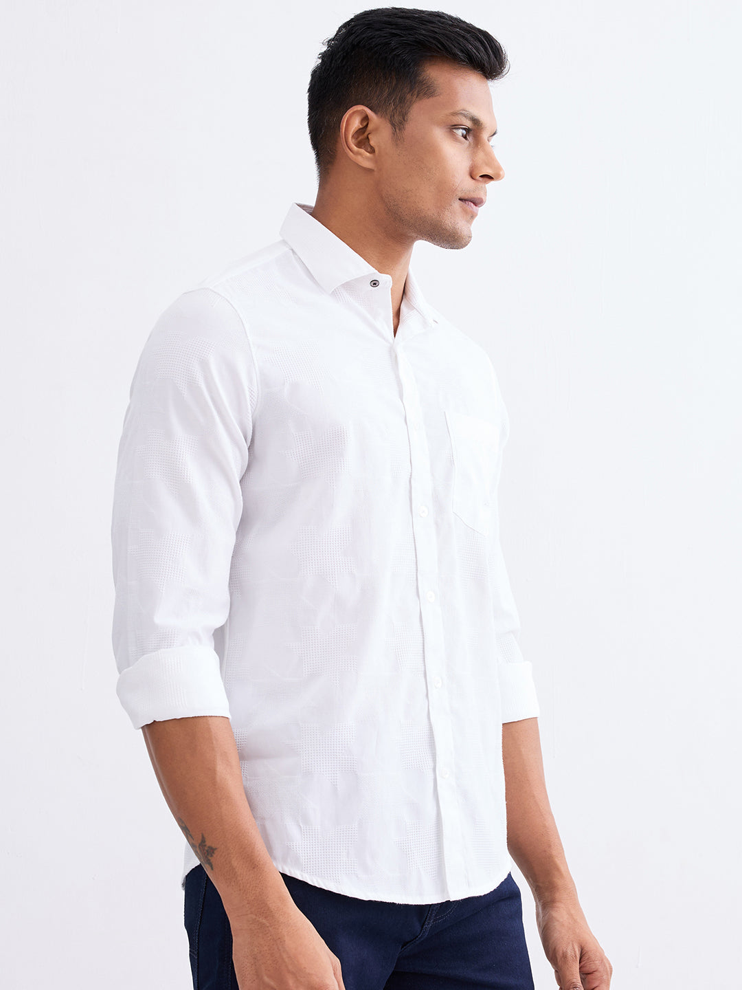 Spykar White Slim Fit Casual Shirts For Men