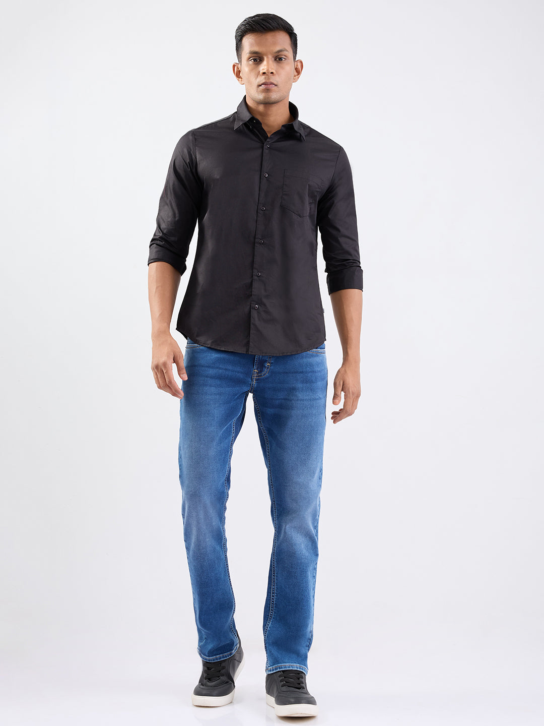 Spykar Black Slim Fit Casual Shirts For Men